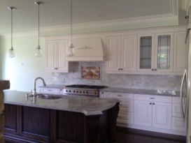 kitchen with hand drawn tile backsplash courtesy of Linda Paul Studios